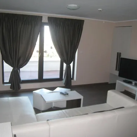 Milano 3* Burgas Stad