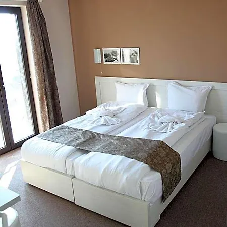 Milano 3*